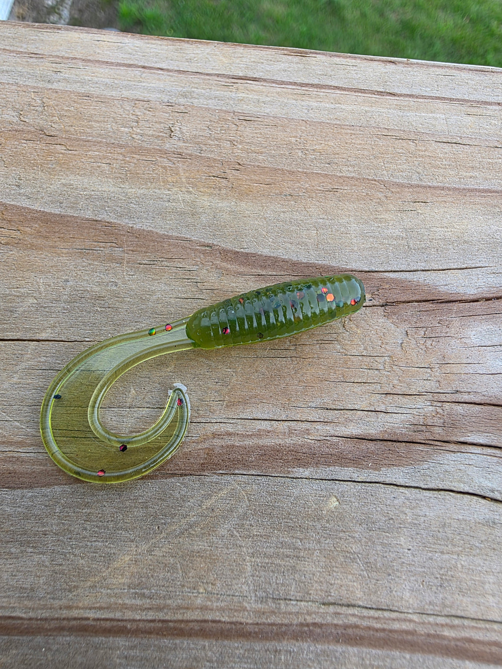 2in Curly Tail